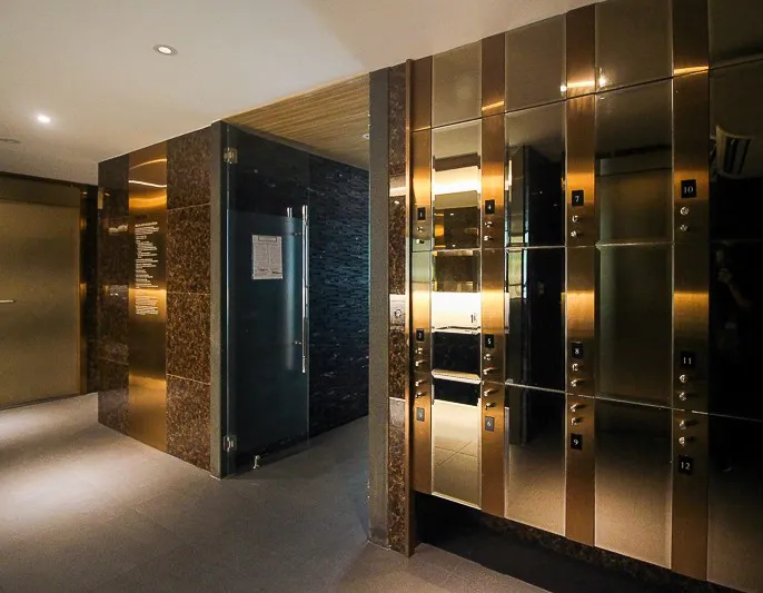 Rent a Vetara Sukhumvit 36, 2 bedrooms, complete facilities Book and not disappointed.