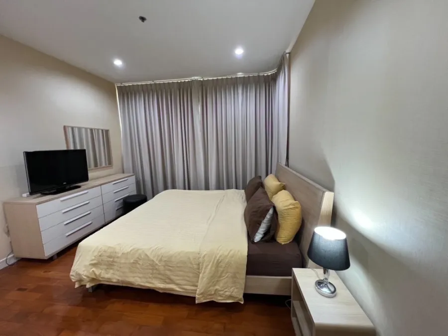 ให้เช่า!! คอนโด สิริ เรสซิเด้นซ์ สุขุมวิท 24 ห้องตกแต่งสวย เฟอร์นิเจอร์ครบพร้อมเข้าอยู่ รีบจองเลย!!