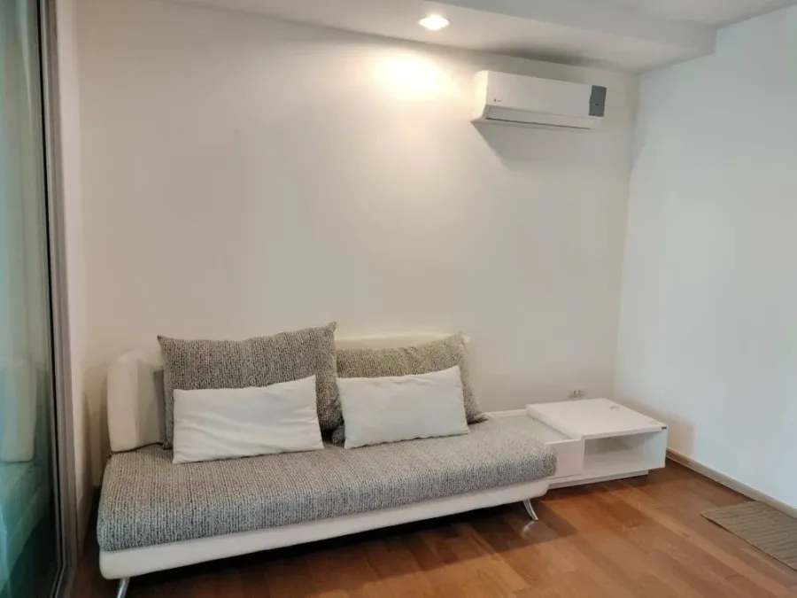 For rent: Abstracts Phahonyothin Park, Building A, 19th floor (great, unblocked view). Spacious and comfortable living space. Don't miss out!