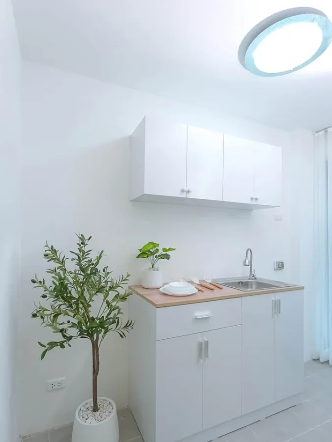 Selling The Kith Sukhumvit 113. Beautifully decorated unit in a cozy, homey style. You won't be disappointed if you reserve one!