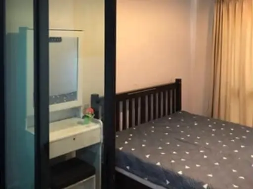 For rent REGENT HOME 18 Chaengwattana-Laksi, pool view, 6th floor, fully furnished, full furniture, hurry up