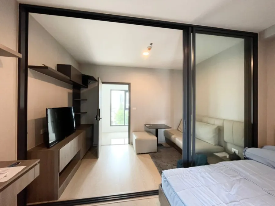 Sell / rent Ideo Tha Phra Interchange, nice room, good price, comes with everything you need, hurry and book now.