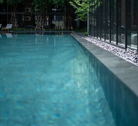 For rent or sale: Noble Ambience Sukhumvit 42, nice decorated room. Quiet atmosphere, good prices, can't miss it.