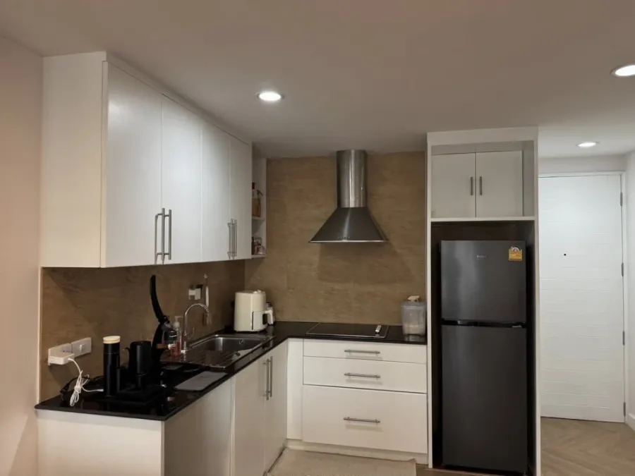 For sale/rent Baan Siri Sathorn, ready to move in, spacious and comfortable room, hurry and reserve now.