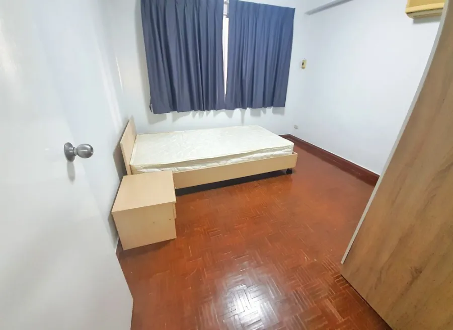 Condo for rent, Century Park, 2 bedrooms, 1 bathroom, fully furnished. You can finish here, quickly.