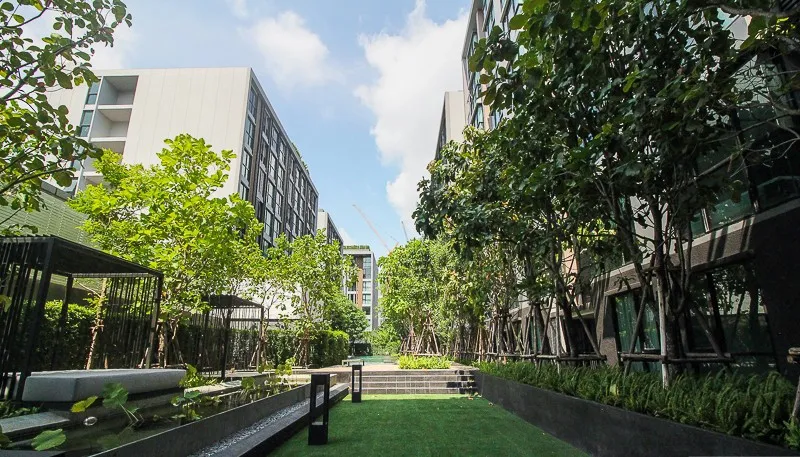 Rent a Vetara Sukhumvit 36, 2 bedrooms, complete facilities Book and not disappointed.