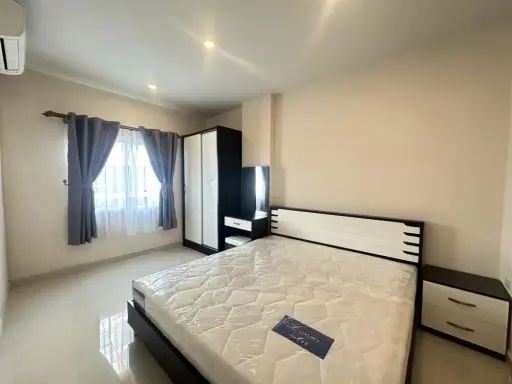 For rent, CC Condominium, 2 rooms, well decorated. Divided into proportions, low price, so worth it, if you don't reserve, you will regret it.