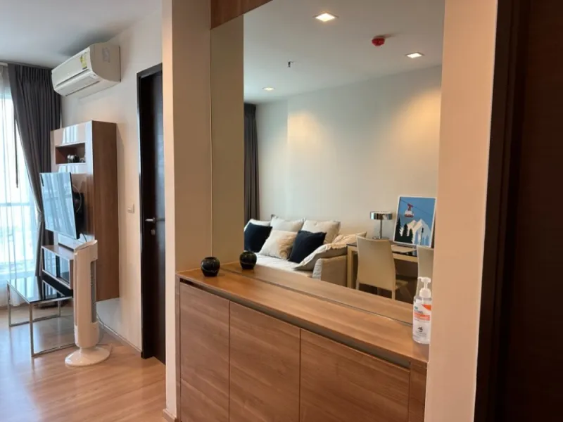 ขาย ริทึ่ม สาทร ชั้น 19 ห้องกว้างอยู่สบาย แต่งครบ จัดเต็ม รีบจับจองเป็นเจ้าของได้เลยจ้า ด่วนๆ