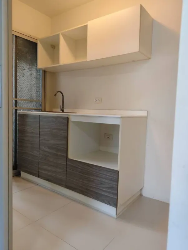 ขาย dcondo Campus Resort Rangsit 2 ห้องมุม วิวสระว่ายน้ำ แต่งครบ น่าอยู่ จองเลย