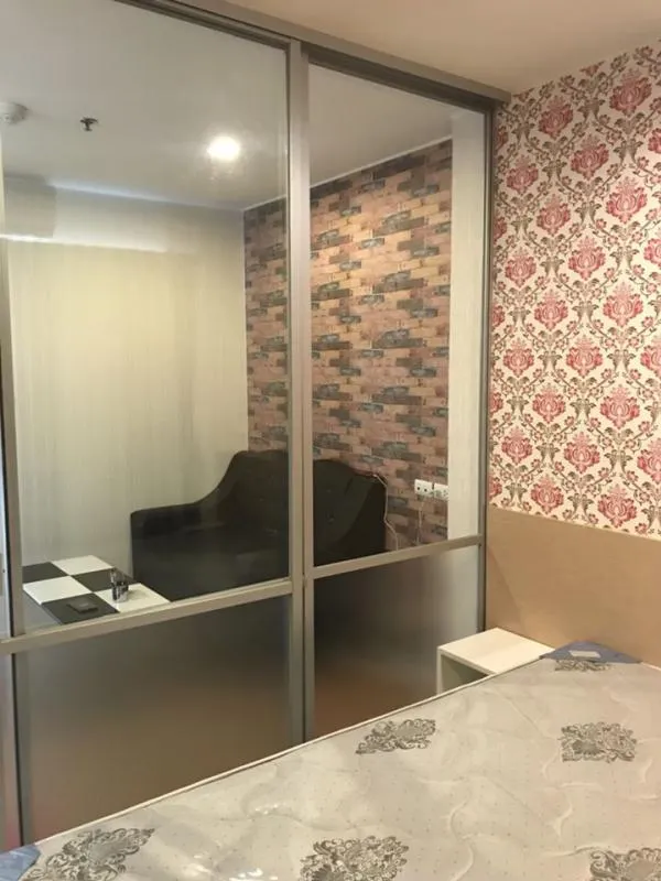 Condo for sale Lumpini Ville Ramkhamhaeng 60/2, high floor, city view, comfortable, new room, almost no people, can't miss it.
