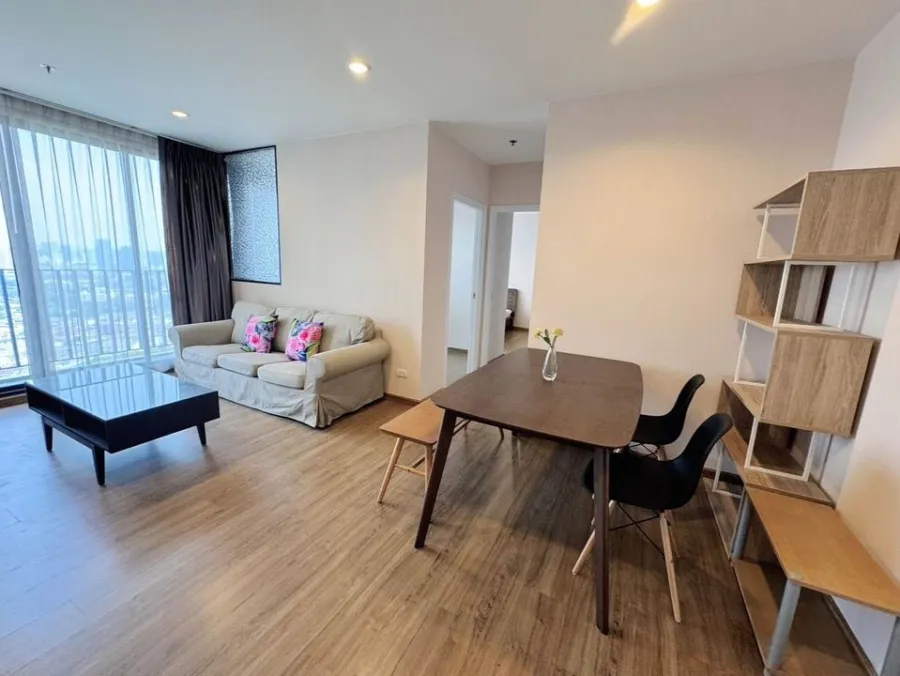 ให้เช่า The Tree Interchange ห้องกว้างขวาง อยู่สบาย ชั้นสูง วิวสวย มี Walk-In Closet ในตัว ห้ามพลาด