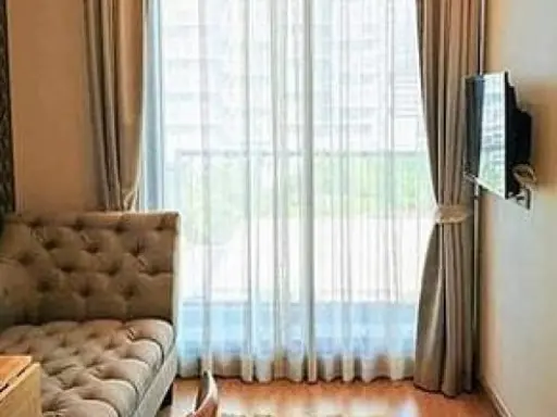 Condo for rent, Q Sukhumvit, fully furnished, ready to move in, convenient to travel, next to BTS Nana, great price! Urgent !!