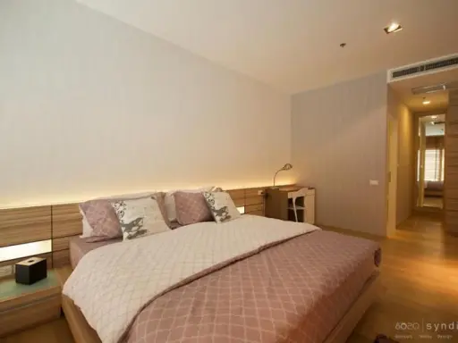 Condo for rent, Noble Refine, very nice decoration, fully furnished and electrical appliances. Hurry up. Come quickly, definitely.