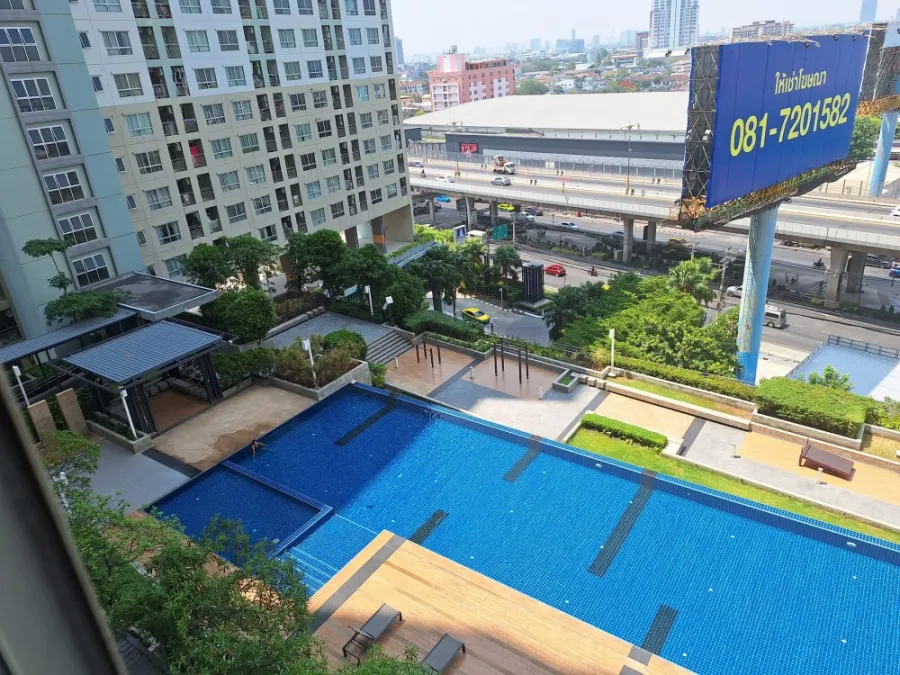 For sale Lumpini Ville Chaengwattana-Pak Kret, open view, comfortable to the eyes, ready to install wallpaper throughout the room. Don't miss it, hurr