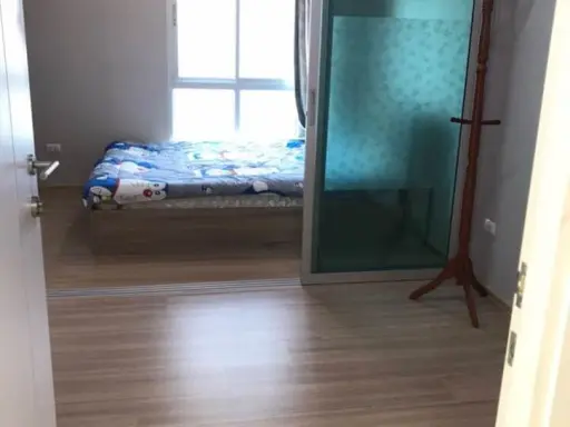 Urgent sale, Plum Condo Chaengwattana, Phase 1, 6th floor, swimming pool view, reasonable price, hurry and buy before you miss this room.