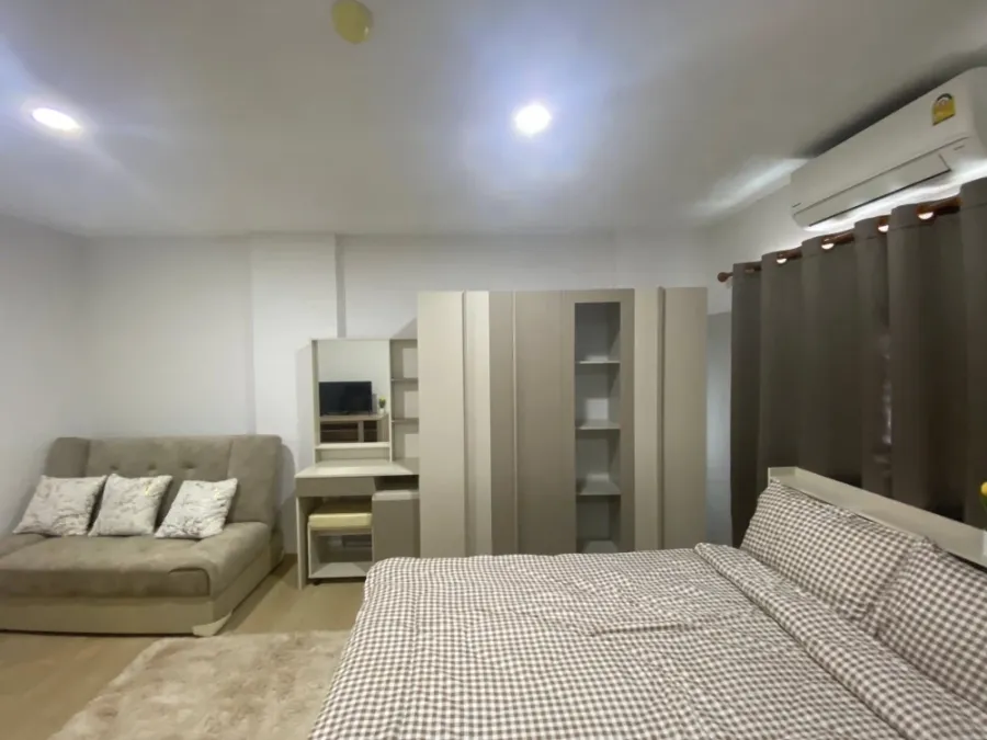 For rent: The Diamond Nawa Nakhon-Taladthai, a nice room, good location, convenient transportation, complete amenities, book now!
