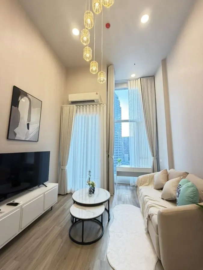 For rent: Culture Thonglor, city view, comfortable room, fully furnished. Book now, don't wait!