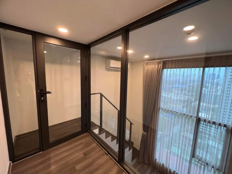 ให้เช่า ไนท์บริดจ์ สเปซ พระราม 9 ห้องDuplex ชั้น 15 วิวไม่โดนบัง ห้องสวย แต่งครบ พร้อมอยู่ จองเลย