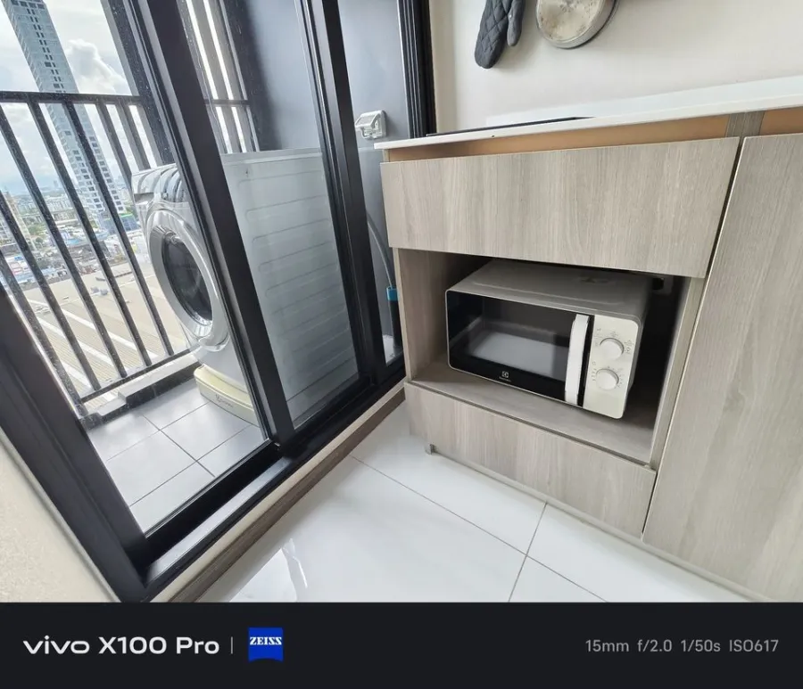 For sale: Knightsbridge Prime On Nut, 18th floor, room decorated in soothing tones, minimalist style, very comfortable to live in, move now.