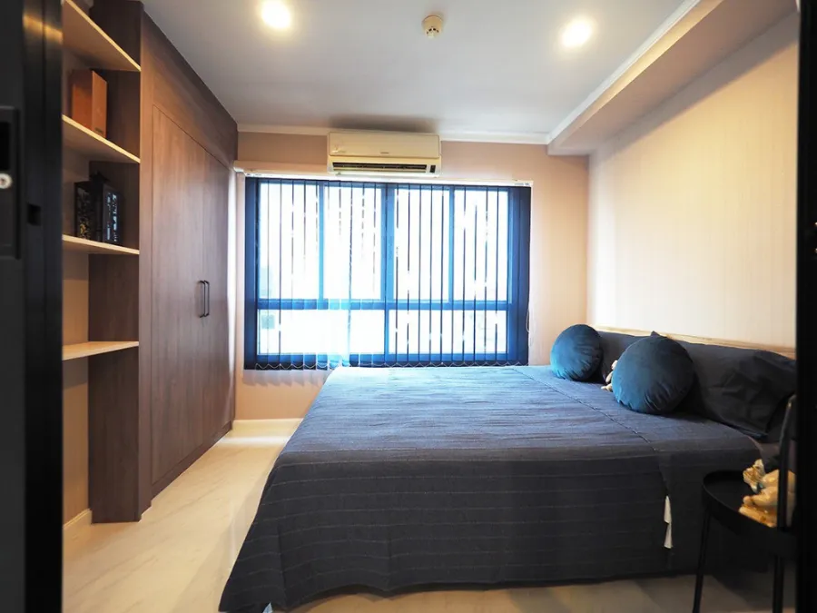 For sale, for rent!! Condo Lumpini Ville Phatthanakan-New Phetchaburi Road, beautiful room, furniture ready to move in. Don't wait, book now!!