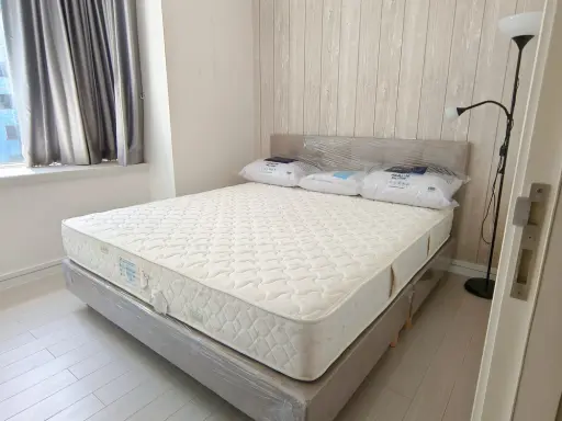 For rent TC green ห้องหัวมุม ชั้น 16 ได้วิวสูง ติดวอลเปเปอร์อย่างดี พร้อมตู้เสื้อผ้าบิ๊วอิน รีบย้าย images