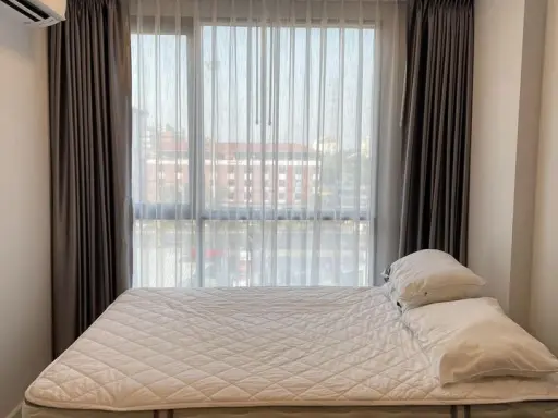 For rent, Cave Ava, 6th floor, beautiful view, looking into Thammasat University. Fully furnished, ready to move in. If interested, hurry and reserve