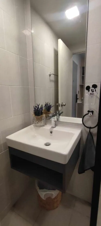 For rent, Cave Ava, Building D, 2nd floor, beautiful room, fully decorated, nice to live in. Let me tell you, you shouldn't miss it. Reserve now.