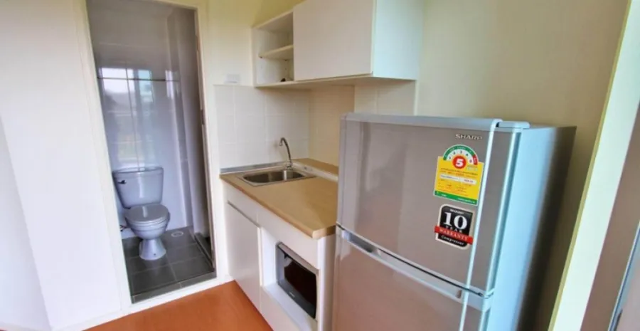 For rent Lumpini Park Rattanathibet-Ngamwongwan. The room is ready, the price is great, and everything is complete in one place. Hurry up to reserve.