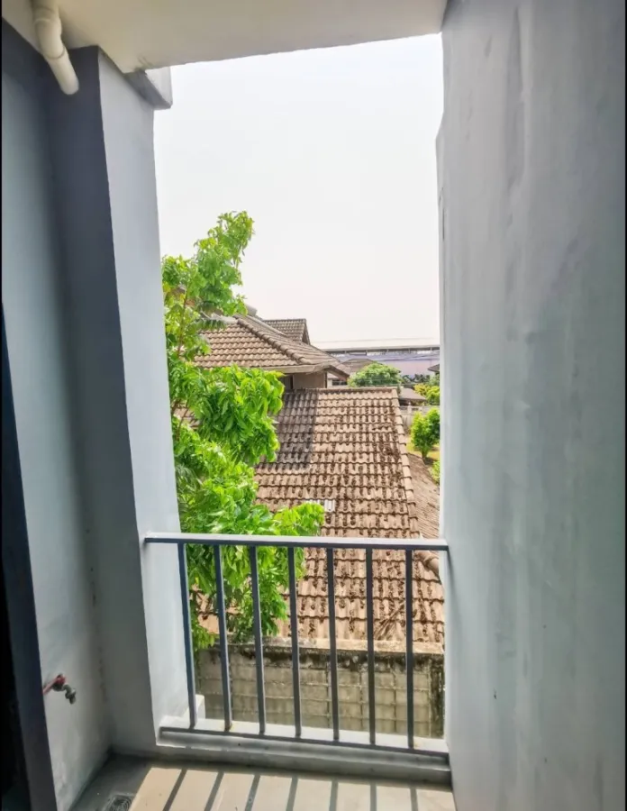 ขาย คอนโด บี.ลอฟท์ สุขุมวิท 109 วิวโล่ง ห้องเปล่า พร้อมโซฟาน่านั่งสุดๆ สายแต่งห้องห้ามพลาด