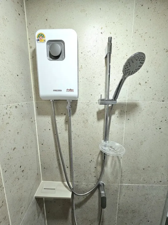 ให้เช่า Nue Core Khu Khot Station ชั้น 3 วิวสระ มาพร้อมการตกแต่งที่ครบครัน จองเลย ห้ามพลาด