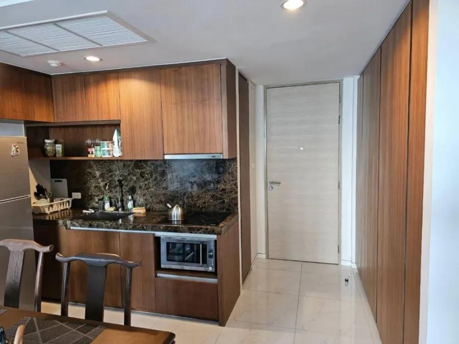 ขาย ให้เช่า ไซมิส เทอร์ตี้ ไนน์ ชั้น 2 ห้องมุม Fully Furnished มาพร้อมการตกแต่งที่ครบครัน จองเลยจ้า