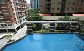 For rent: The Lofts Yennakart. Spacious and comfortable room with complete amenities. Book now!