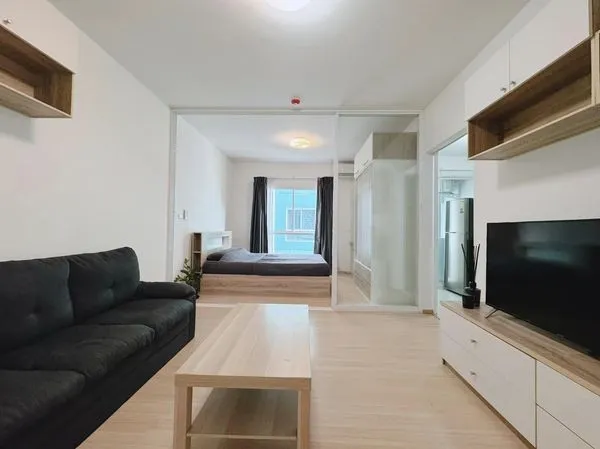 For sale: Unio Charan 3 floors, 2 rooms divided into sections. Decorated simply, color tones easy on the eyes, so nice to live in, move in immediately