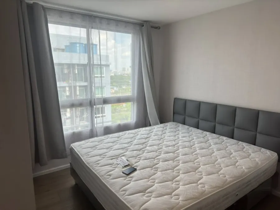 For sale or rent: Ril Condo Rangsit, the largest unit in the project and located on the top floor (8th floor). Book now!
