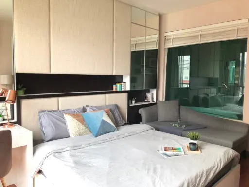 For rent!! Condo The Address Chidlom, 11th floor, Building B, luxuriously decorated, modern, fully furnished, hurry and book now!!