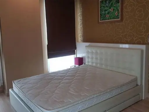 For rent, The Hotel Serviced condo, beautifully decorated room, classic style, wallpaper in the whole room, high view, fully furnished