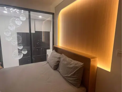 For rent: Maru Ekkamai 2, 30th floor, very high, great city view, large room like being at home, you can't miss booking.