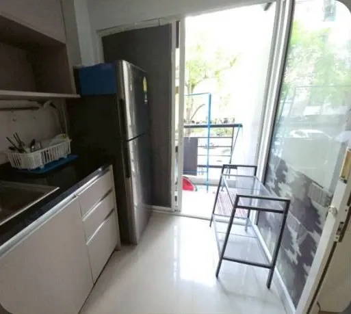 For rent, Cool Rama 7, all interior furniture is specially ordered from SB Design Square and Index, must arrange.