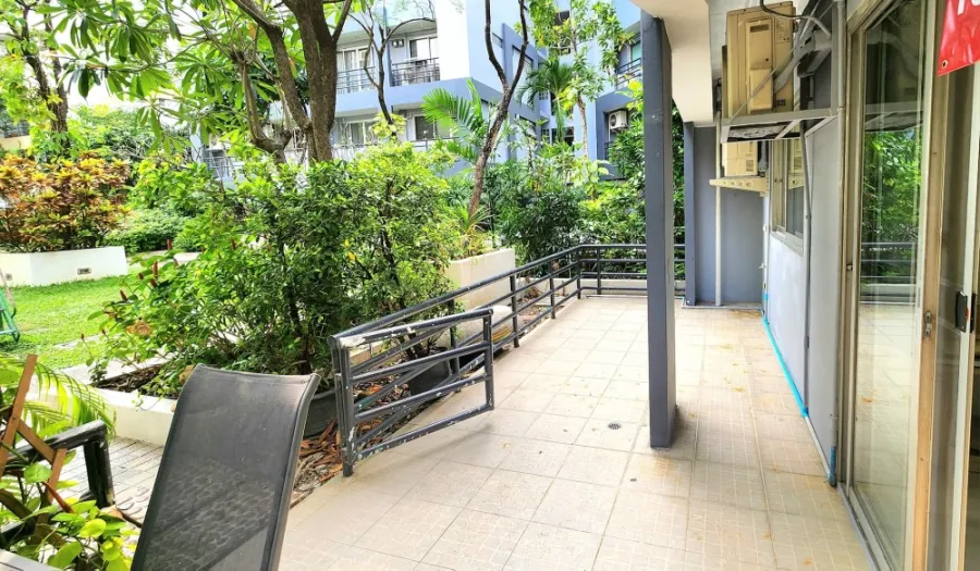 For rent: Waterford Sukhumvit 50, room ready to move in. Fully furnished Good electrical appliances, don't miss out.