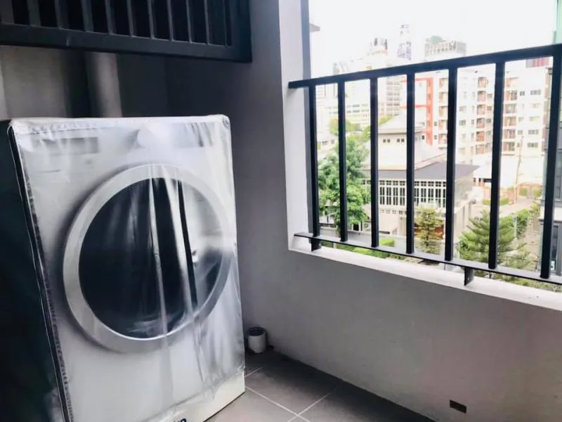 announce!! Selling The Reserve Kasemsan 3, spacious rooms, fully furnished and electrical appliances. Many people are looking for it. Hurry up!!