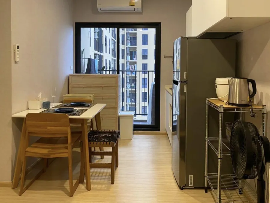 For rent: Plum Condo Pinklao Station, 10th floor, pool view, with an affordable price. Hurry and reserve now. Don't wait.