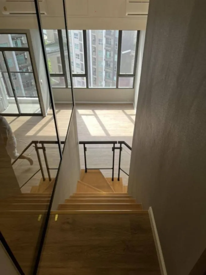 Down payment for sale, Landmark at MRTA Station, 14th floor, spacious room, comfortable, book now, hurry.