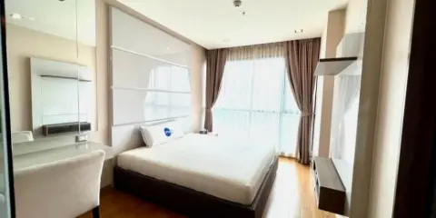ขาย คอนโด ดิ แอดเดรส สาทร วิวสวย ห้องไม่เคยปล่อยเช่า ห้องใหม่มาก เฟอร์ครบครัน ใจกลางเมือง