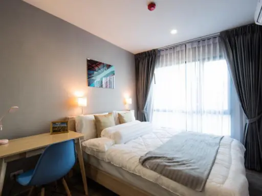 Condo for rent, Reach Phahon Yothin 52, 8th floor, pool view, beautiful room, fully furnished, book now, don't miss it.