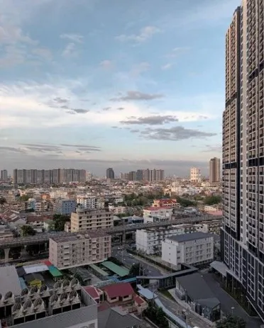 ให้เช่า The Tree Interchange ห้องพร้อมอยู่ ครบจบที่นี่ ลากกระเป๋าใบเดียวเข้าอยู่ได้เลย จองเลย