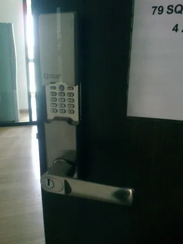 Condo for sale, for rent, Bangkok Felix Sukhumvit 69-2, road side, corner room, quiet, ready to move in.