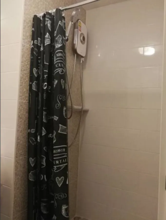 Sell / rent Plum Condo Central Station, spacious room, fully furnished. This price is not reserved. It is considered a big mistake.