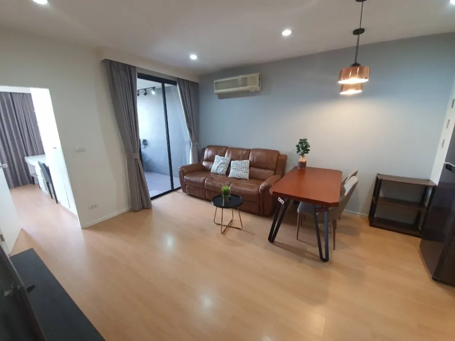 Urgent sale! Condo Vista Garden Sukhumvit 71, room in a really good location, quiet, great price, hurry and buy now!