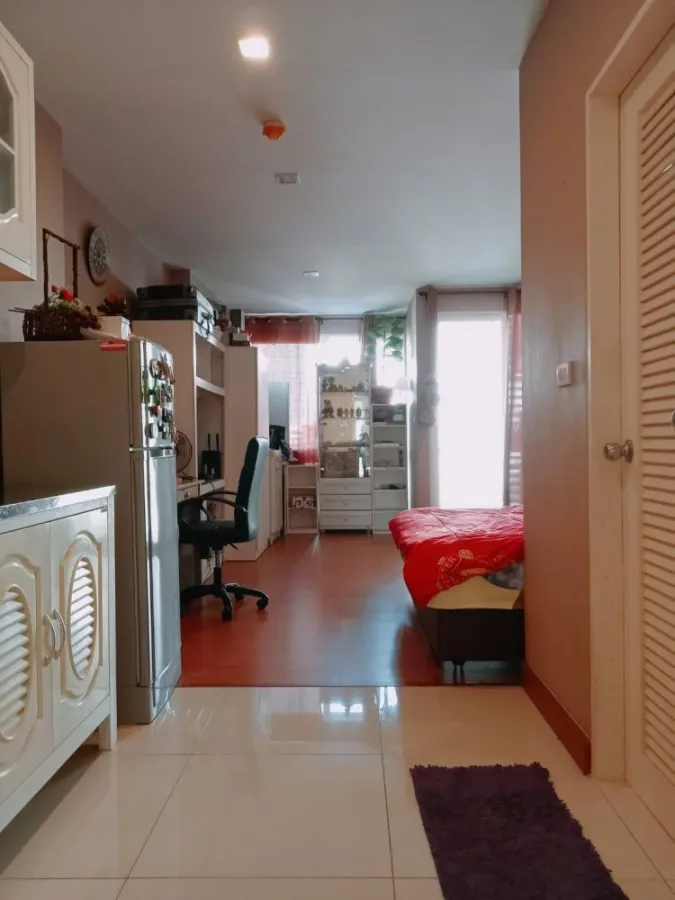 For sale: Airlink Residence Romklao, complete amenities, STUDIO room, ready to move in urgently.