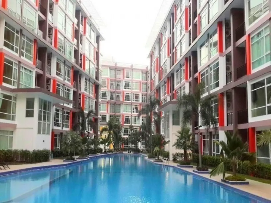 Sale CC Condominium 1 (Central Pattaya), room on the pool side, very beautiful view, new room, clean, fully furnished, book now!